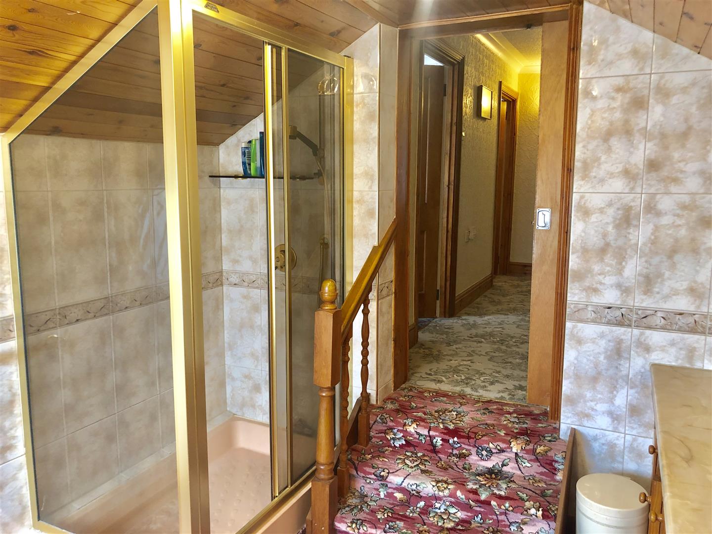 ANOTHER ROOM ASPECT